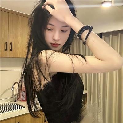 一个攞景的少年
